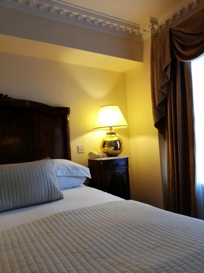 Foley'S Townhouse Killarney Hotel Ngoại thất bức ảnh