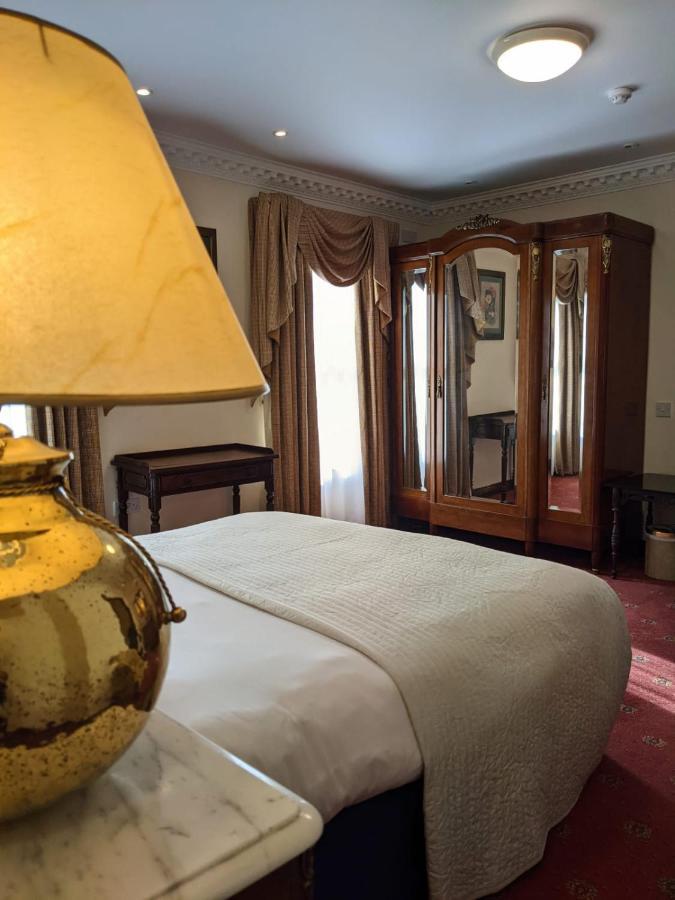 Foley'S Townhouse Killarney Hotel Ngoại thất bức ảnh