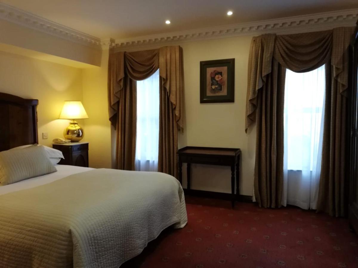 Foley'S Townhouse Killarney Hotel Ngoại thất bức ảnh