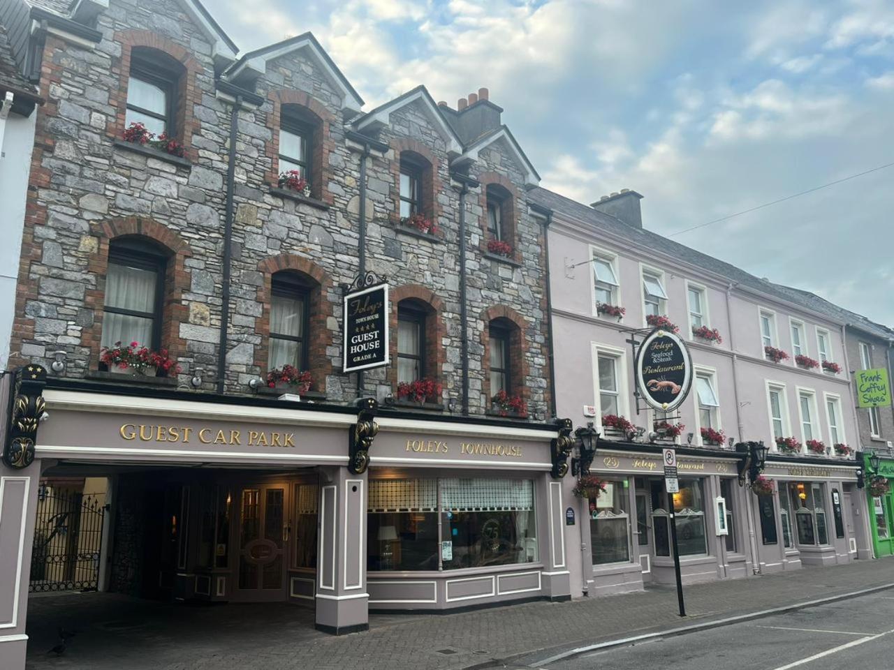 Foley'S Townhouse Killarney Hotel Ngoại thất bức ảnh