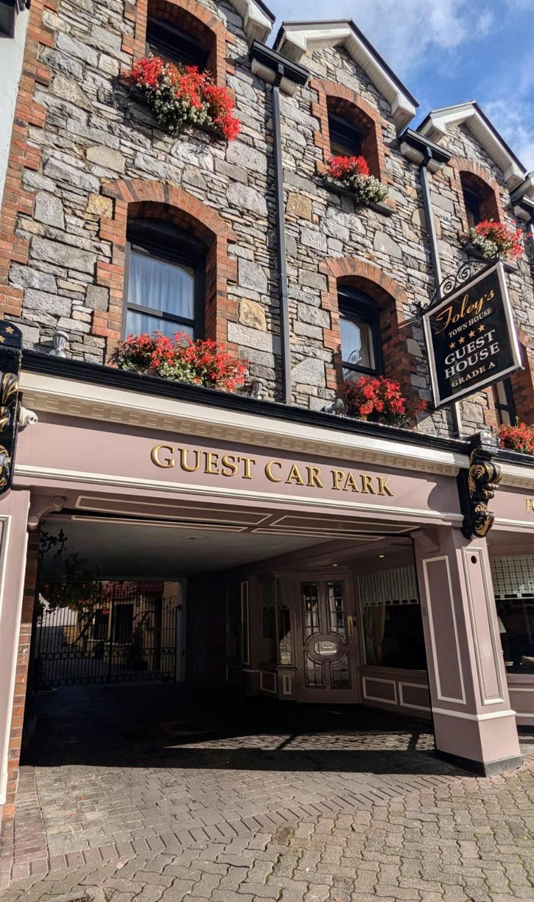 Foley'S Townhouse Killarney Hotel Ngoại thất bức ảnh