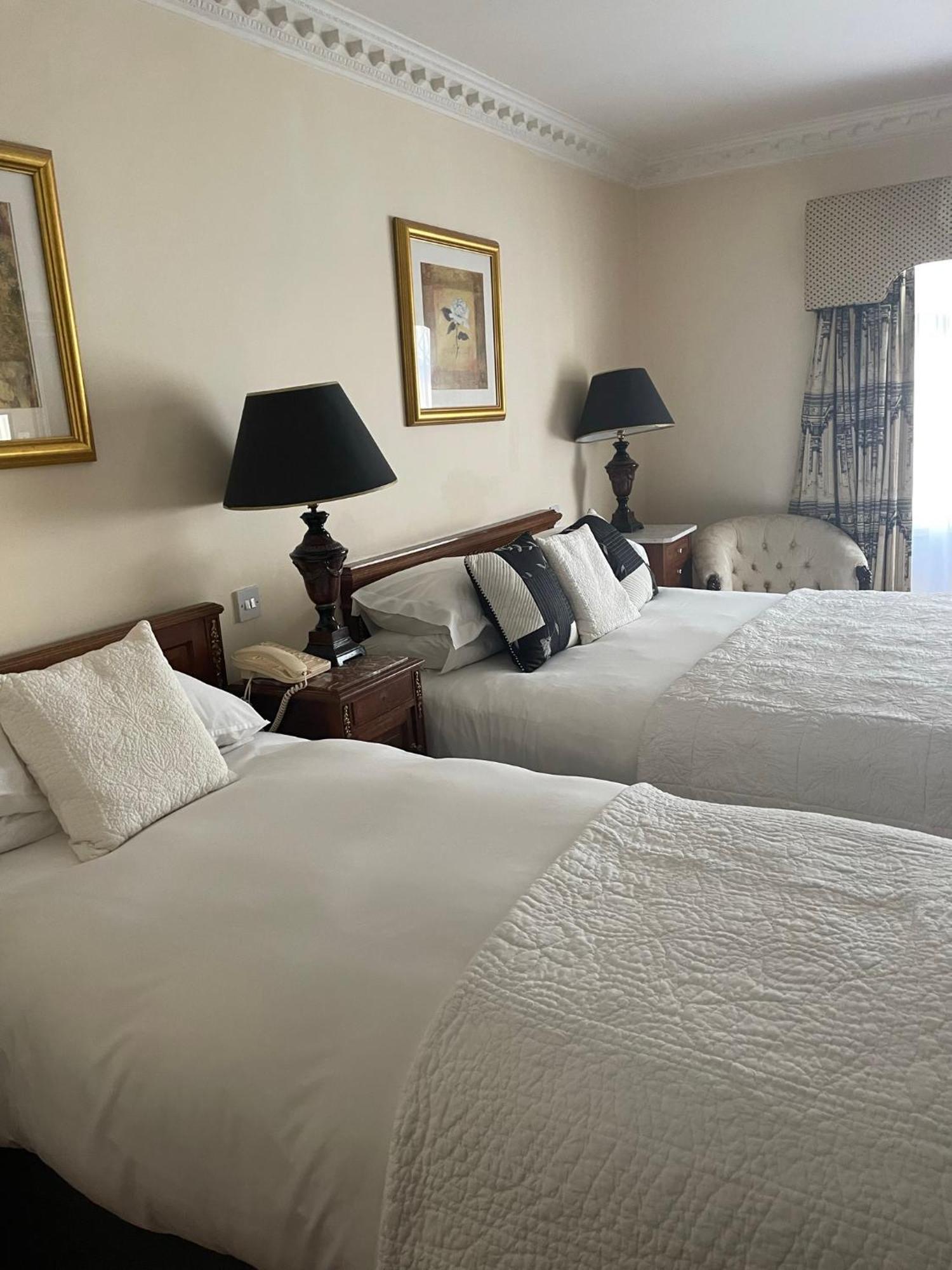 Foley'S Townhouse Killarney Hotel Ngoại thất bức ảnh