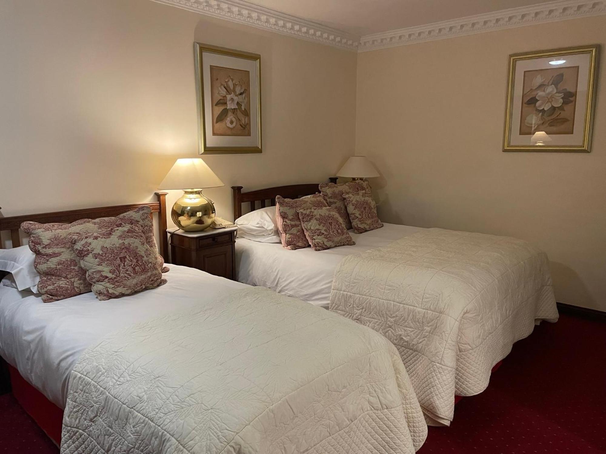 Foley'S Townhouse Killarney Hotel Ngoại thất bức ảnh