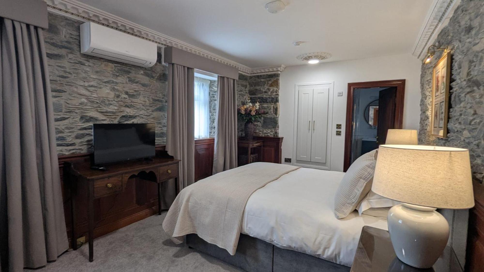Foley'S Townhouse Killarney Hotel Ngoại thất bức ảnh