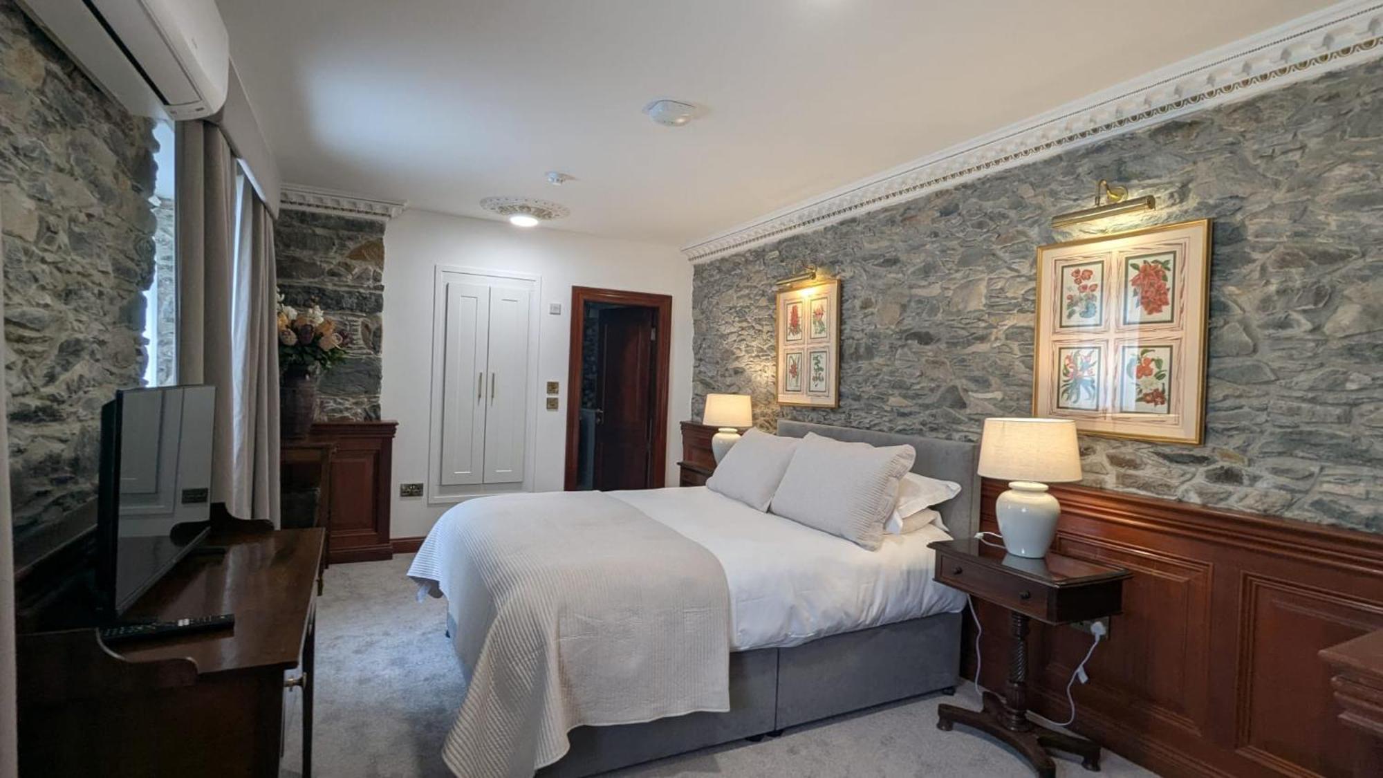 Foley'S Townhouse Killarney Hotel Ngoại thất bức ảnh